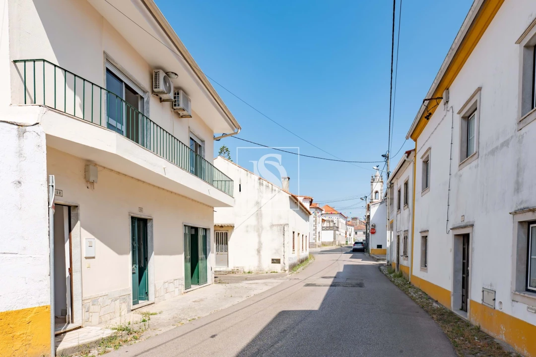 Moradia T3 para Venda em Olaia e Paço Foto 4