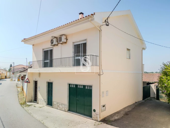 Moradia T3 para Venda em Olaia e Paço Foto 2