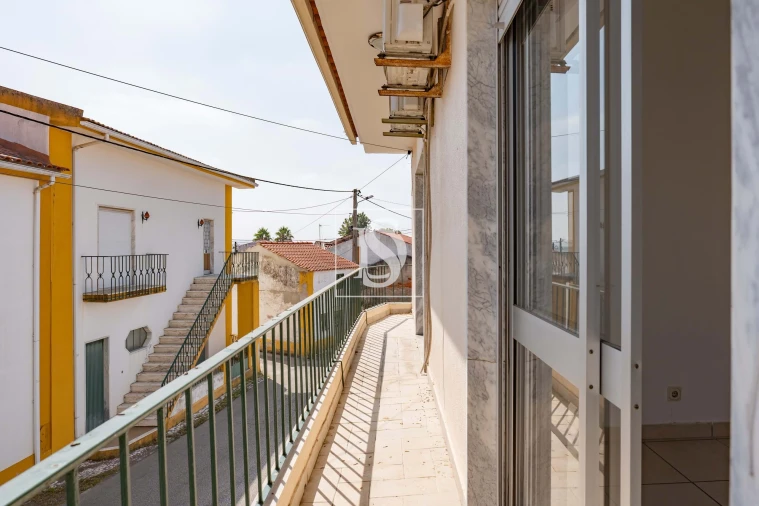 Moradia T3 para Venda em Olaia e Paço Foto 7