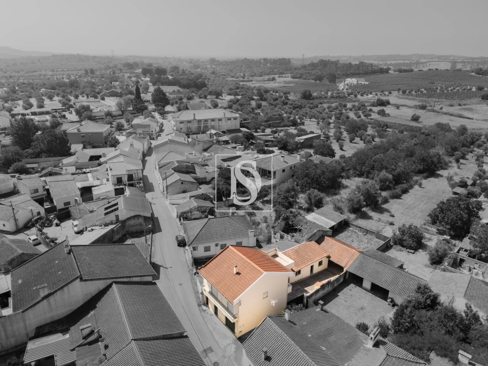 Moradia T3 para Venda em Olaia e Paço Foto 1