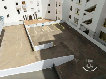 Apartamento T1 para Venda em Loule (São Clemente)