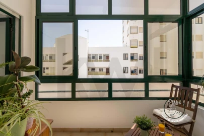 Apartamento T1 para Venda em Loule (São Clemente)
