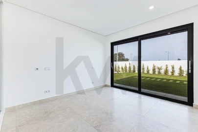 Moradia T4 para Venda em Silves