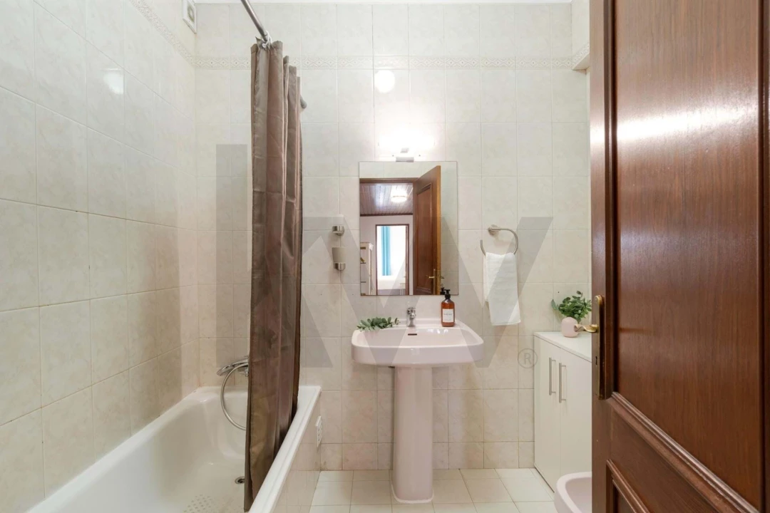 Apartamento T3 para Venda em Lagos (São Sebastião e Santa Maria) Foto 16