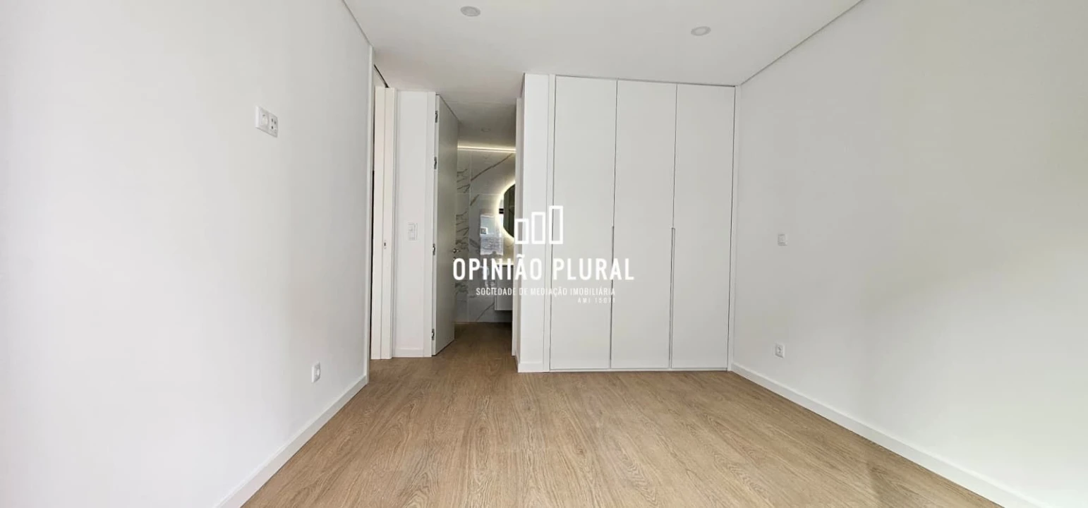 Apartamento T1 para Arrendamento em Gulpilhares e Valadares Foto 10