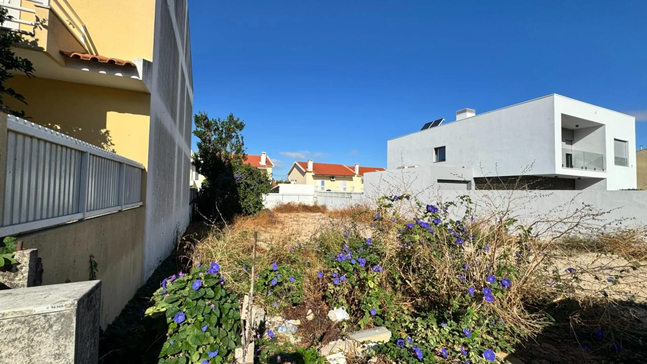 Terreno para Venda em Seixal Foto 9