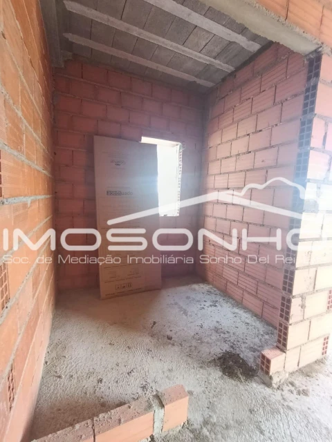 Moradia T4 para Venda em Amor