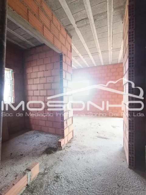 Moradia T4 para Venda em Amor