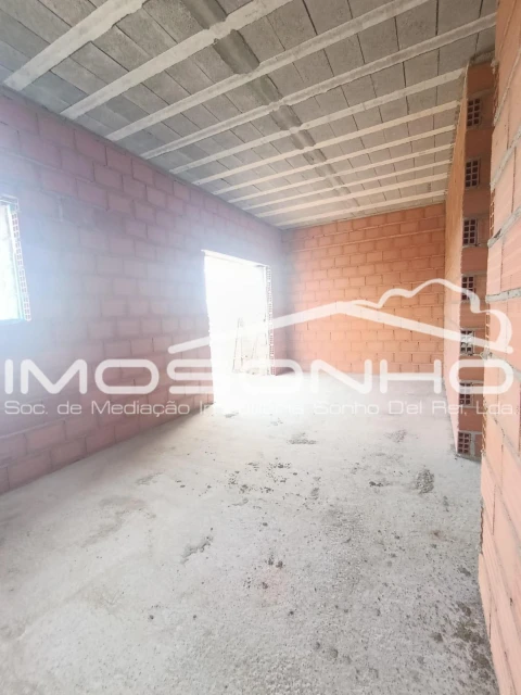 Moradia T4 para Venda em Amor