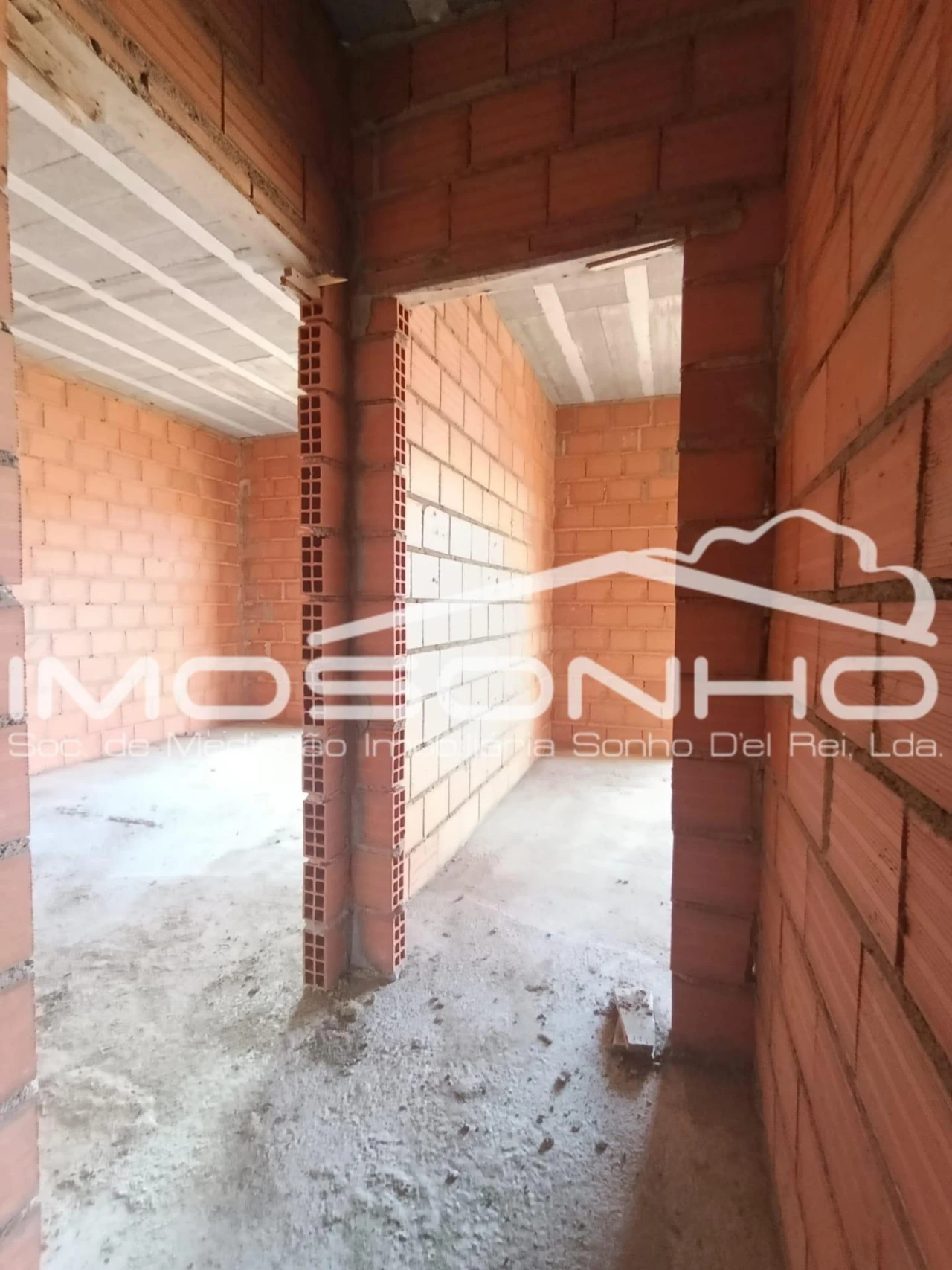 Moradia T2 para Venda em Amor Foto 9