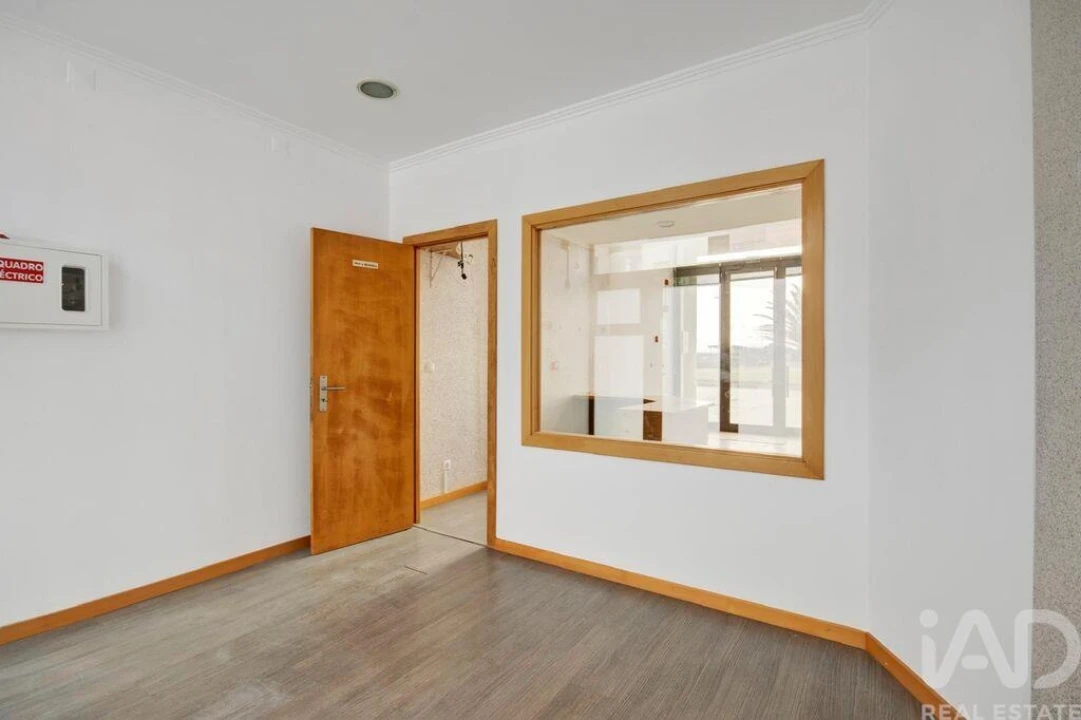 Loja para Venda em Peniche Foto 24