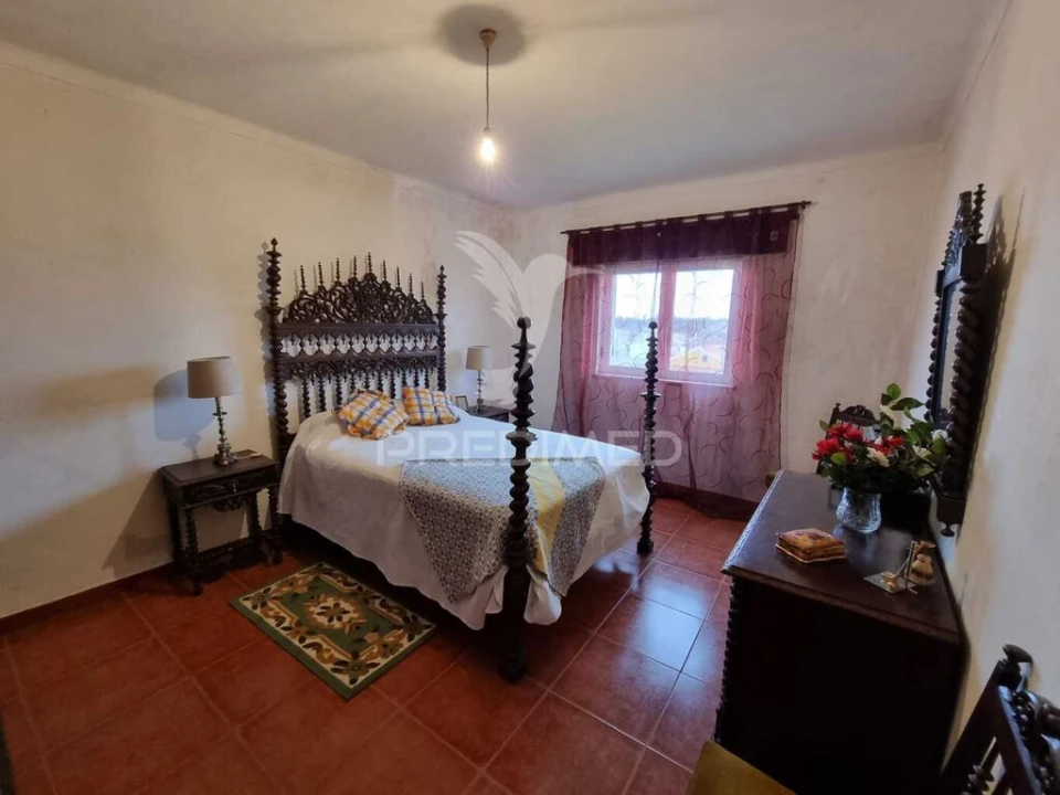 Moradia T5 para Venda em Monfortinho e Salvaterra do Extremo Foto 9