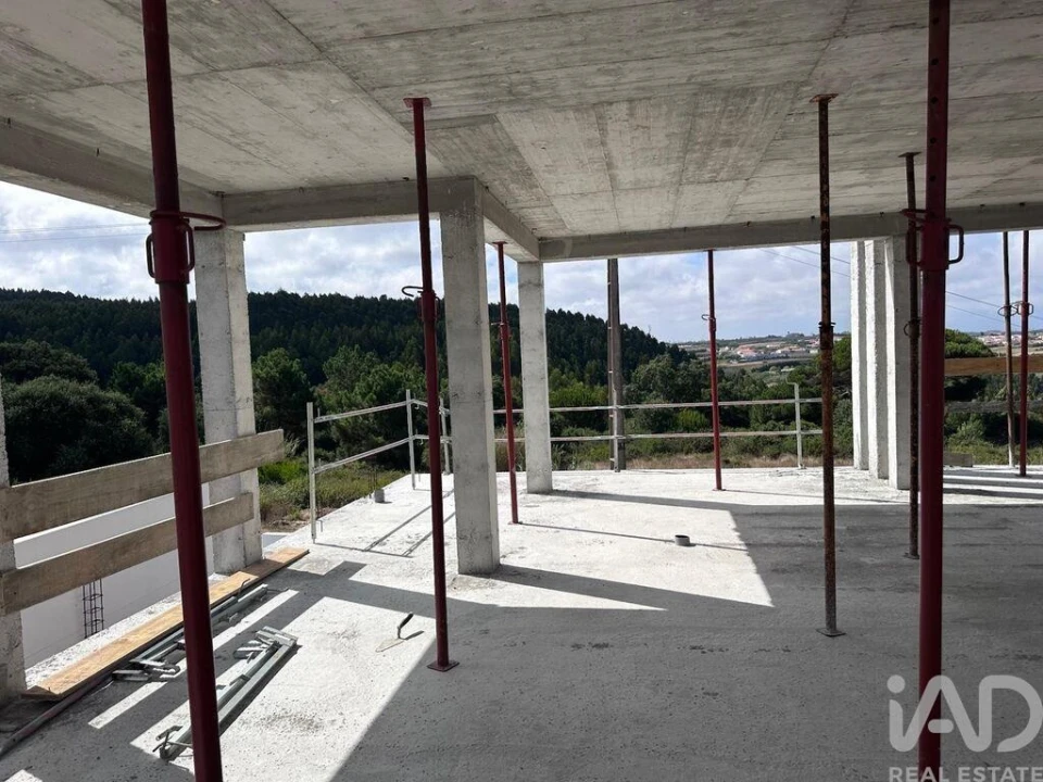 Moradia T4 para Venda em Atouguia da Baleia Foto 26