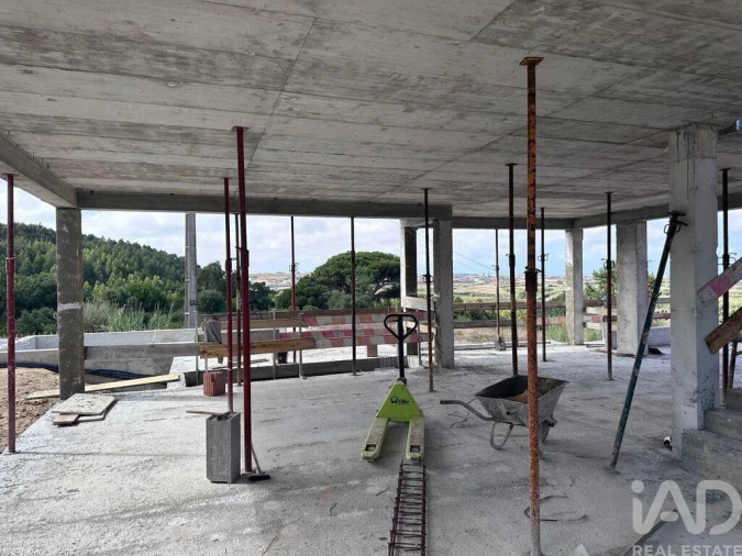Moradia T4 para Venda em Atouguia da Baleia Foto 22