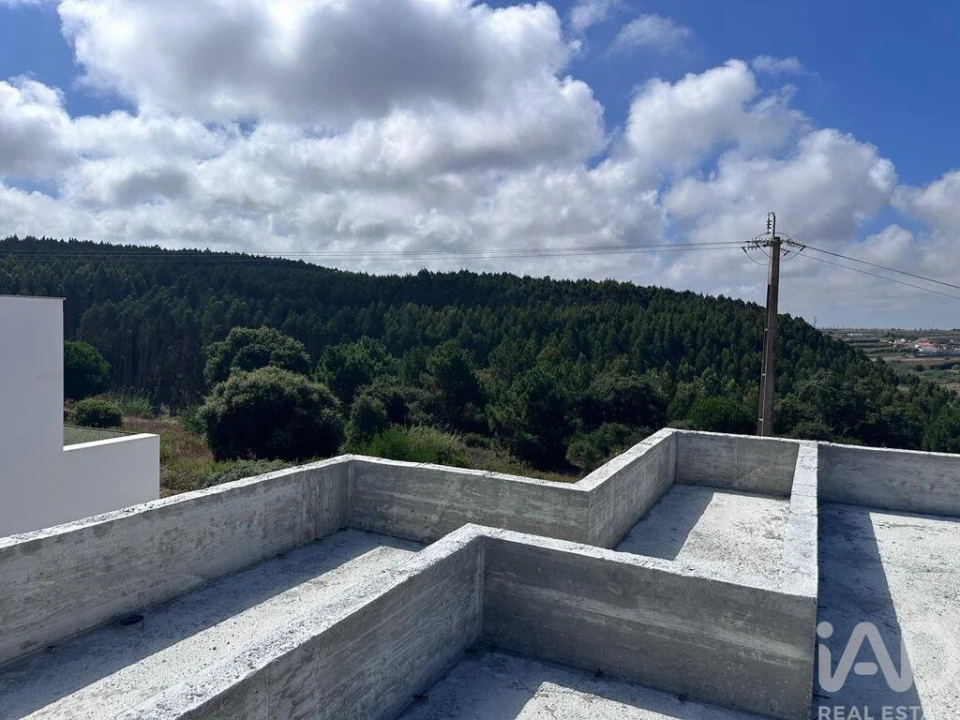 Moradia T4 para Venda em Atouguia da Baleia Foto 30