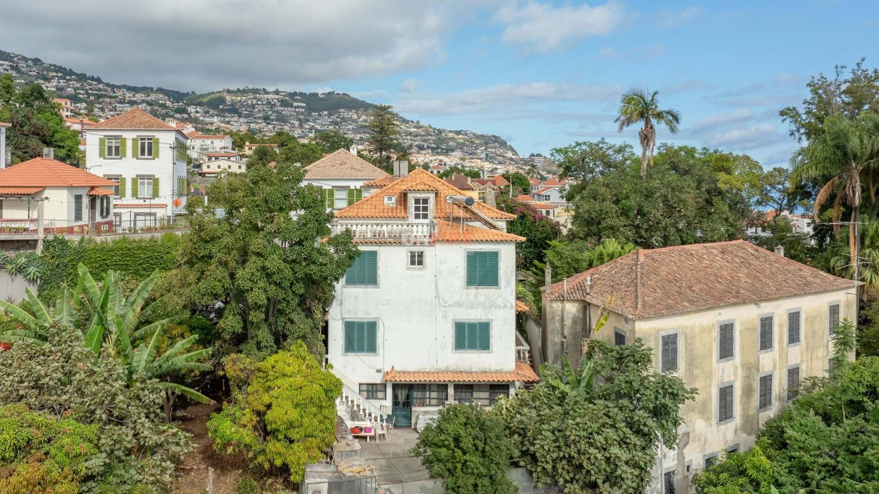 Moradia T7 para Venda em Imaculado Coração de Maria Foto 4