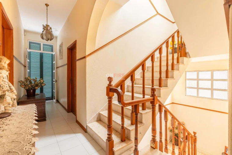 Moradia T7 para Venda em Imaculado Coração de Maria Foto 11