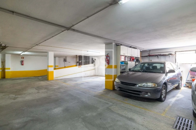 Apartamento T3 para Venda em Vilar de Andorinho Foto 30