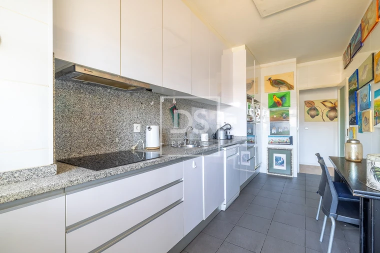 Apartamento T3 para Venda em Vilar de Andorinho Foto 22