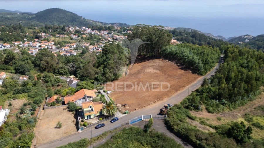 Terreno para Venda em Camacha Foto 6