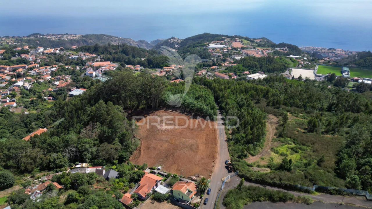 Terreno para Venda em Camacha Foto 19