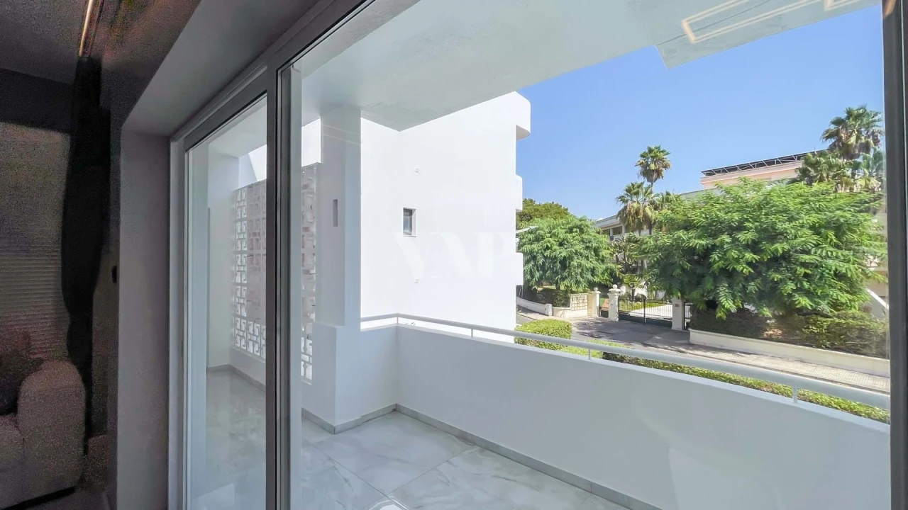 Apartamento T3 para Venda em Quarteira Foto 9