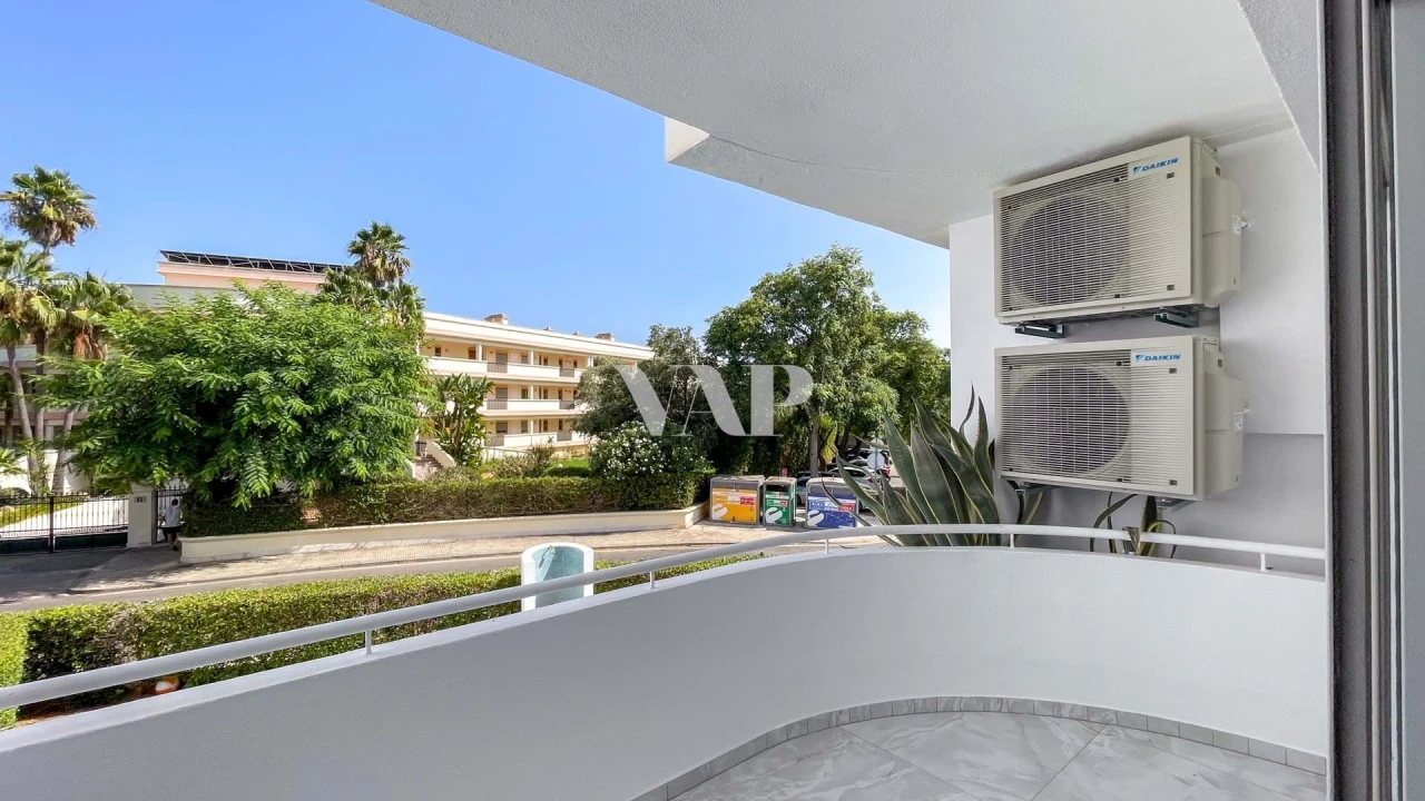 Apartamento T3 para Venda em Quarteira Foto 10