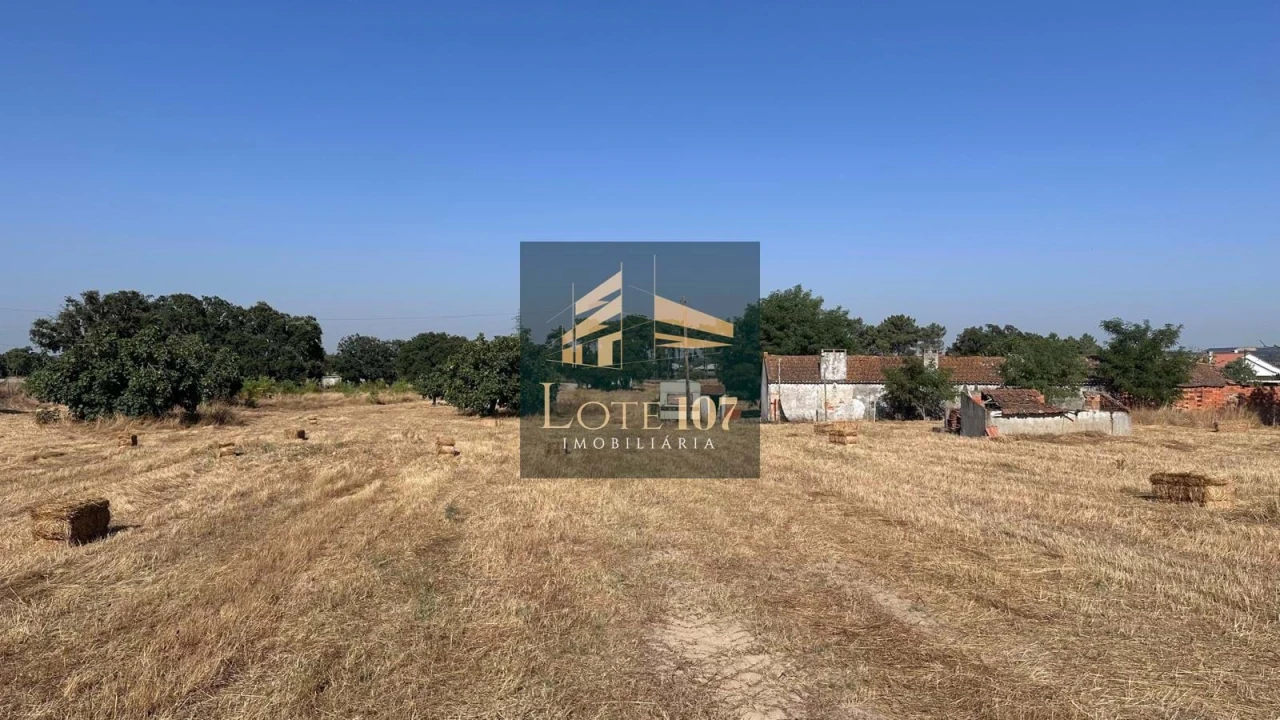 Terreno para Venda em Alhos Vedros Foto 1