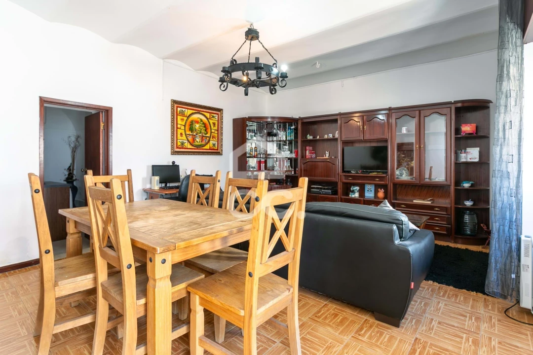 Moradia T2 para Venda em Corval Foto 2