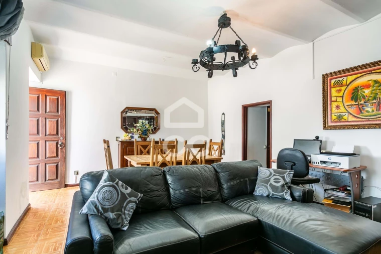 Moradia T2 para Venda em Corval Foto 3