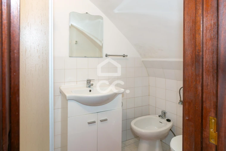 Moradia T2 para Venda em Corval Foto 6