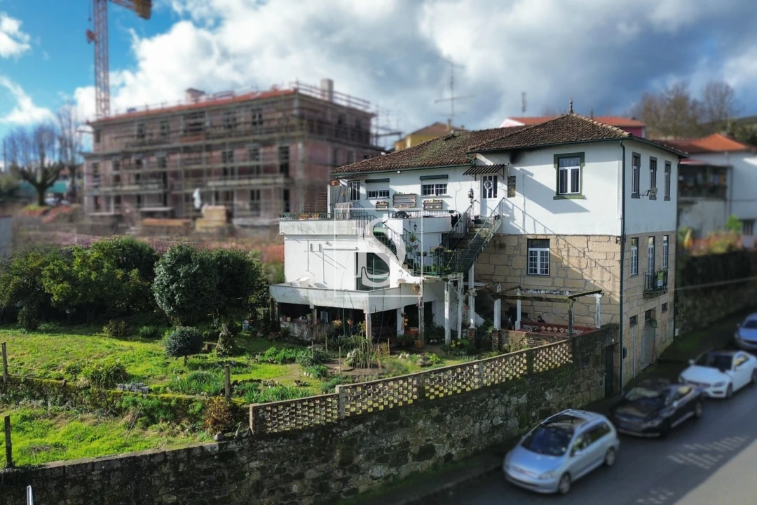 Moradia T8 para Venda em Tondela e Nandufe Foto 2