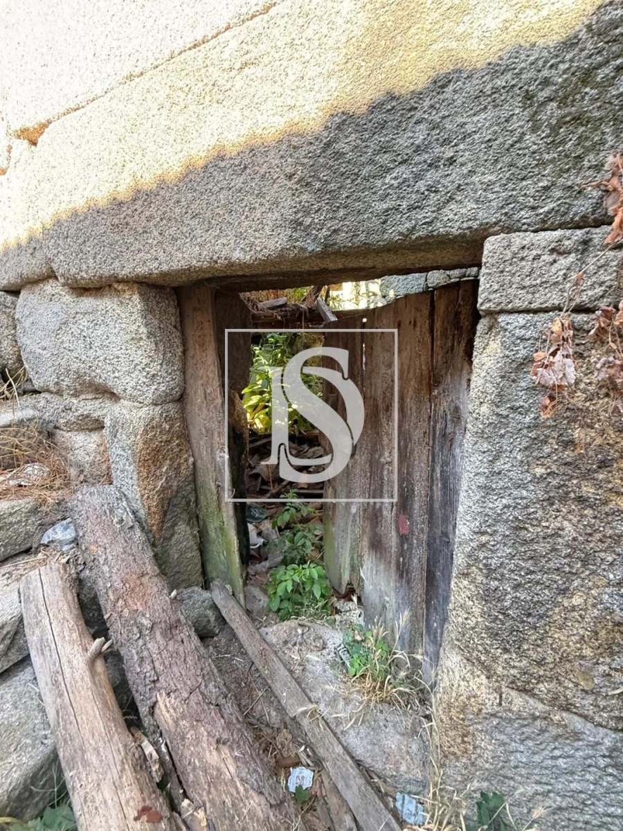 Terreno para Venda em Queirã Foto 10