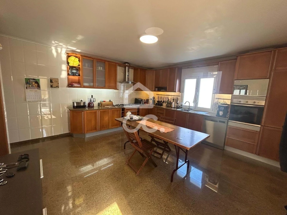 Moradia T5 para Venda em Fajã de Cima Foto 21