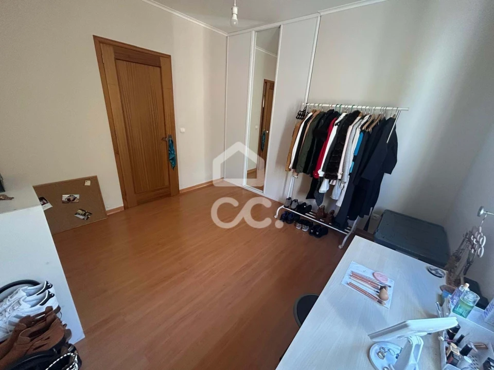 Moradia T5 para Venda em Fajã de Cima Foto 14