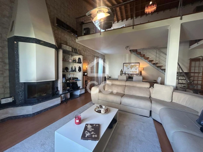 Moradia T5 para Venda em Fajã de Cima Foto 6