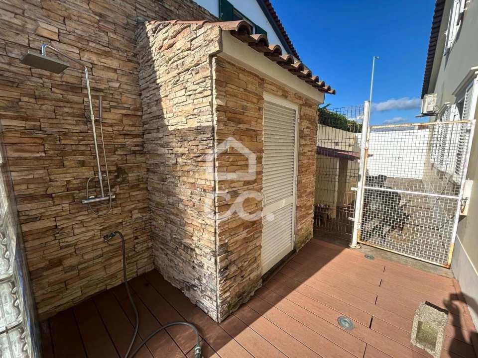 Moradia T5 para Venda em Fajã de Cima Foto 39