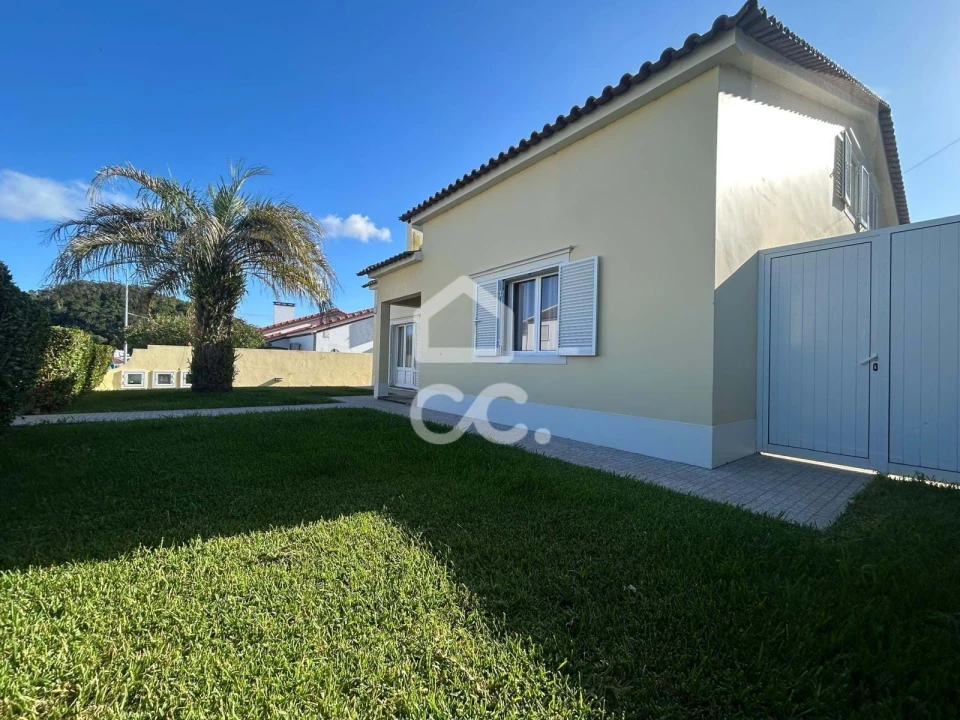 Moradia T5 para Venda em Fajã de Cima Foto 42