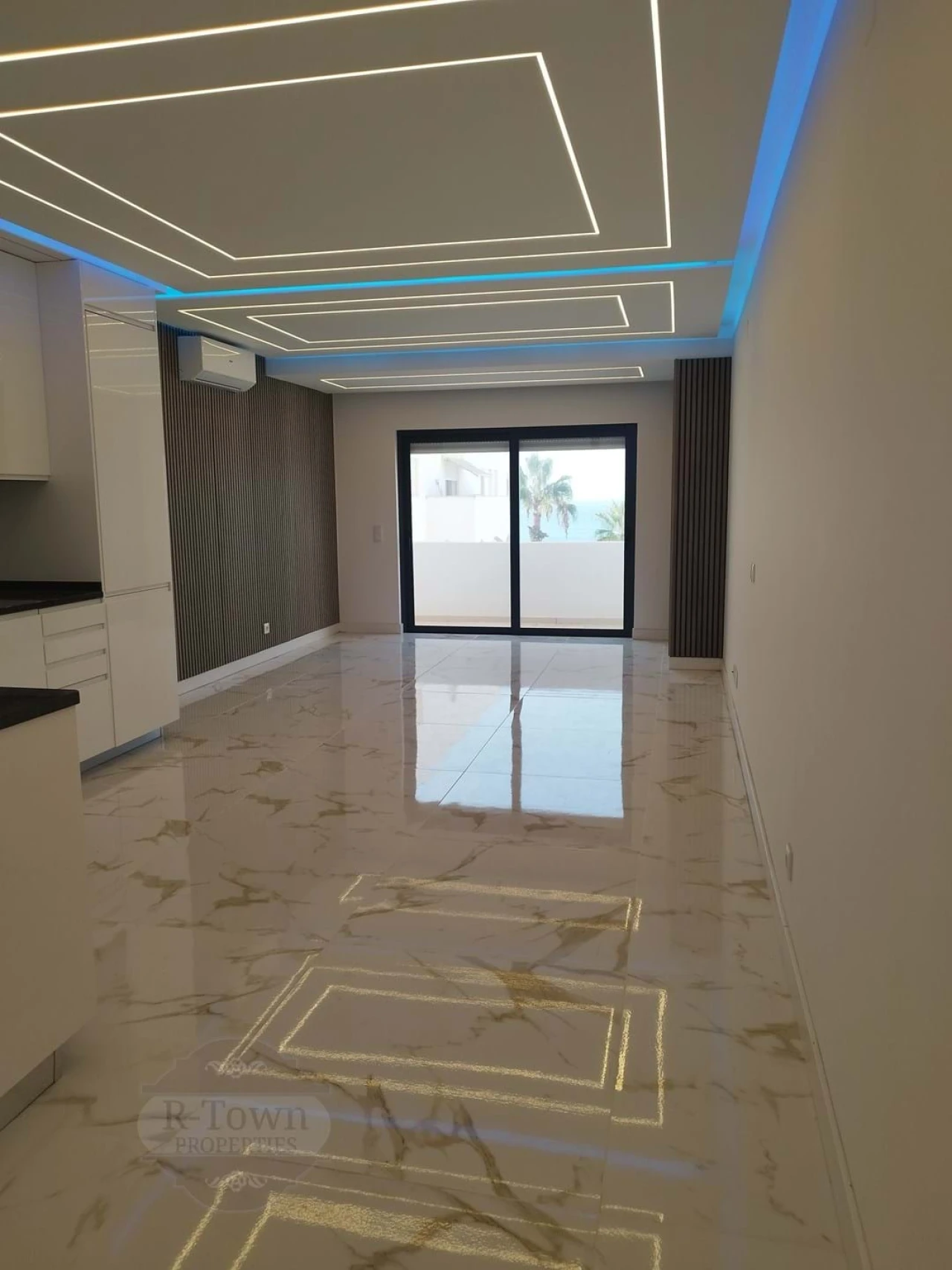 Apartamento T2 para Venda em Quarteira Foto 3
