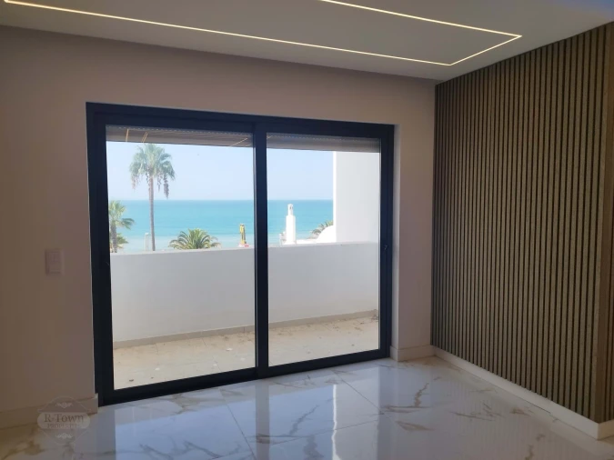 Apartamento T2 para Venda em Quarteira Foto 2