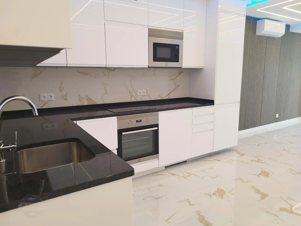 Apartamento T2 para Venda em Quarteira Foto 8