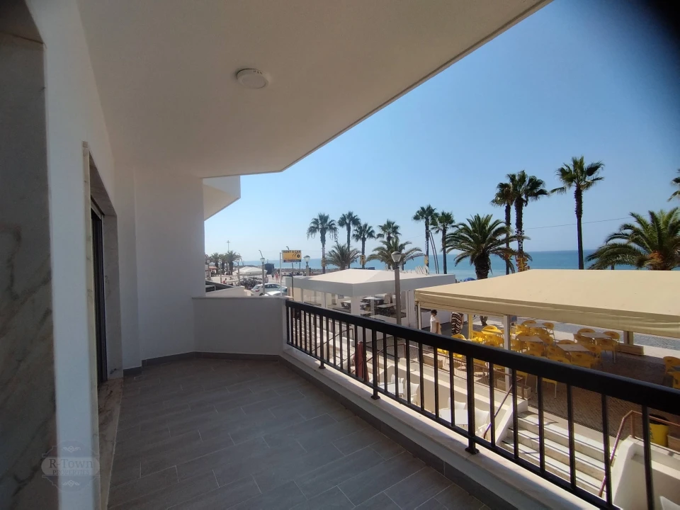 Apartamento T3 para Venda em Quarteira Foto 1