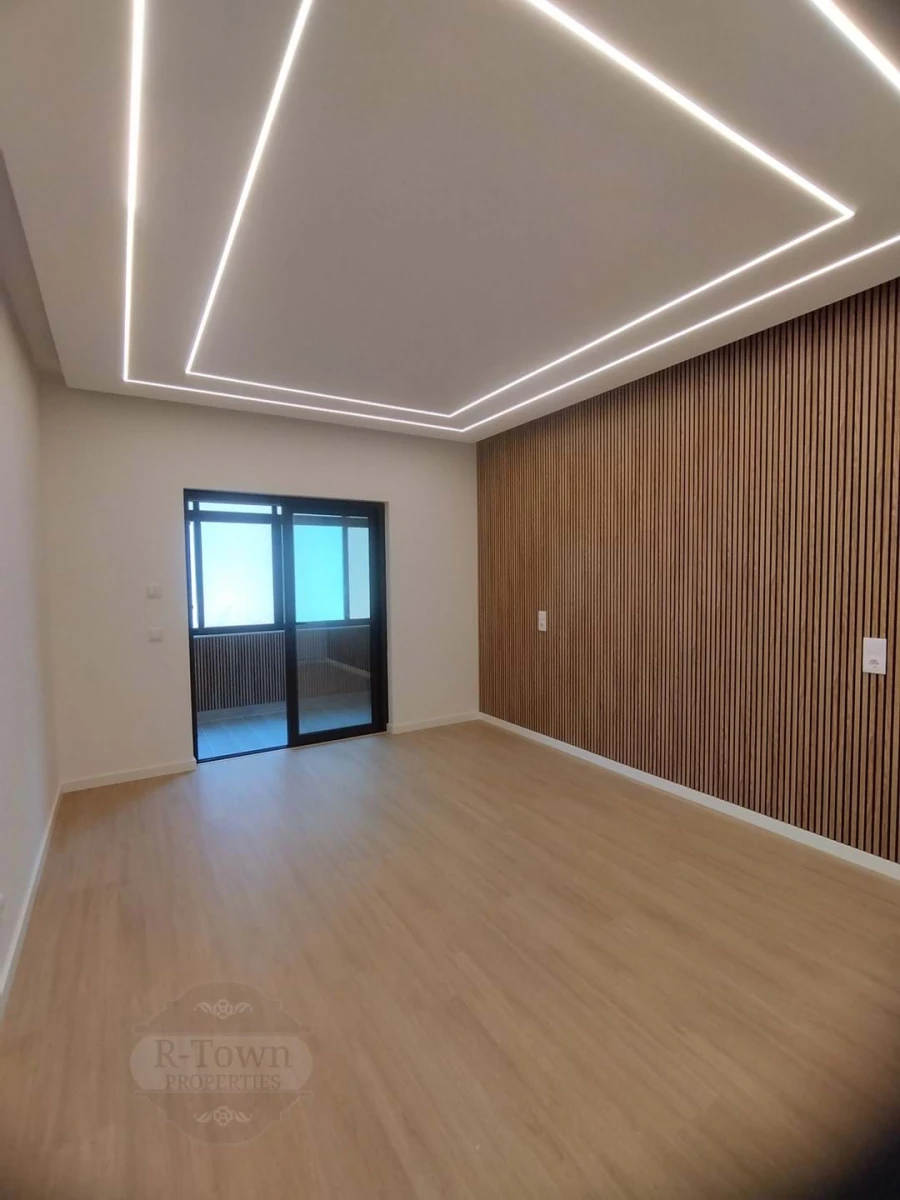 Apartamento T3 para Venda em Quarteira Foto 9
