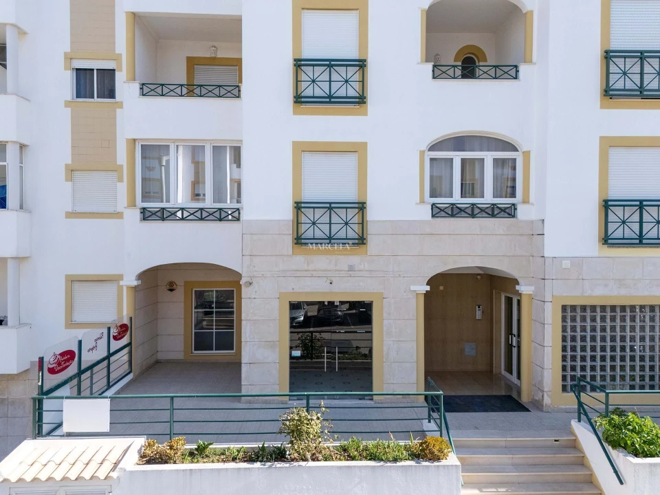 Negócio para Venda em Lagos (São Sebastião e Santa Maria) Foto 2