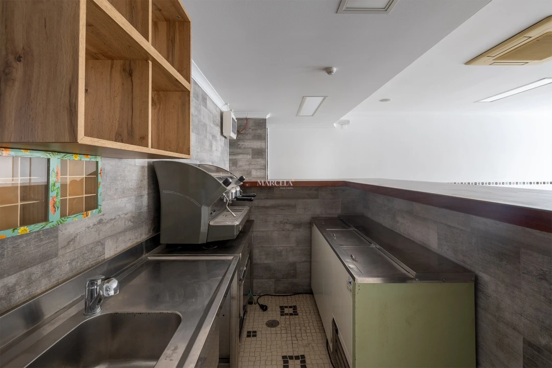 Negócio para Venda em Lagos (São Sebastião e Santa Maria) Foto 4