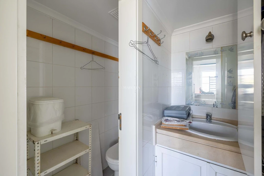 Negócio para Venda em Lagos (São Sebastião e Santa Maria) Foto 8