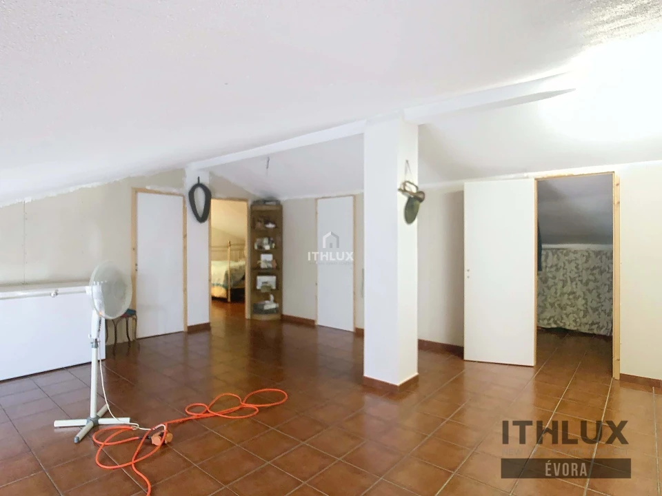 Moradia T3 para Venda em São João Baptista Foto 21