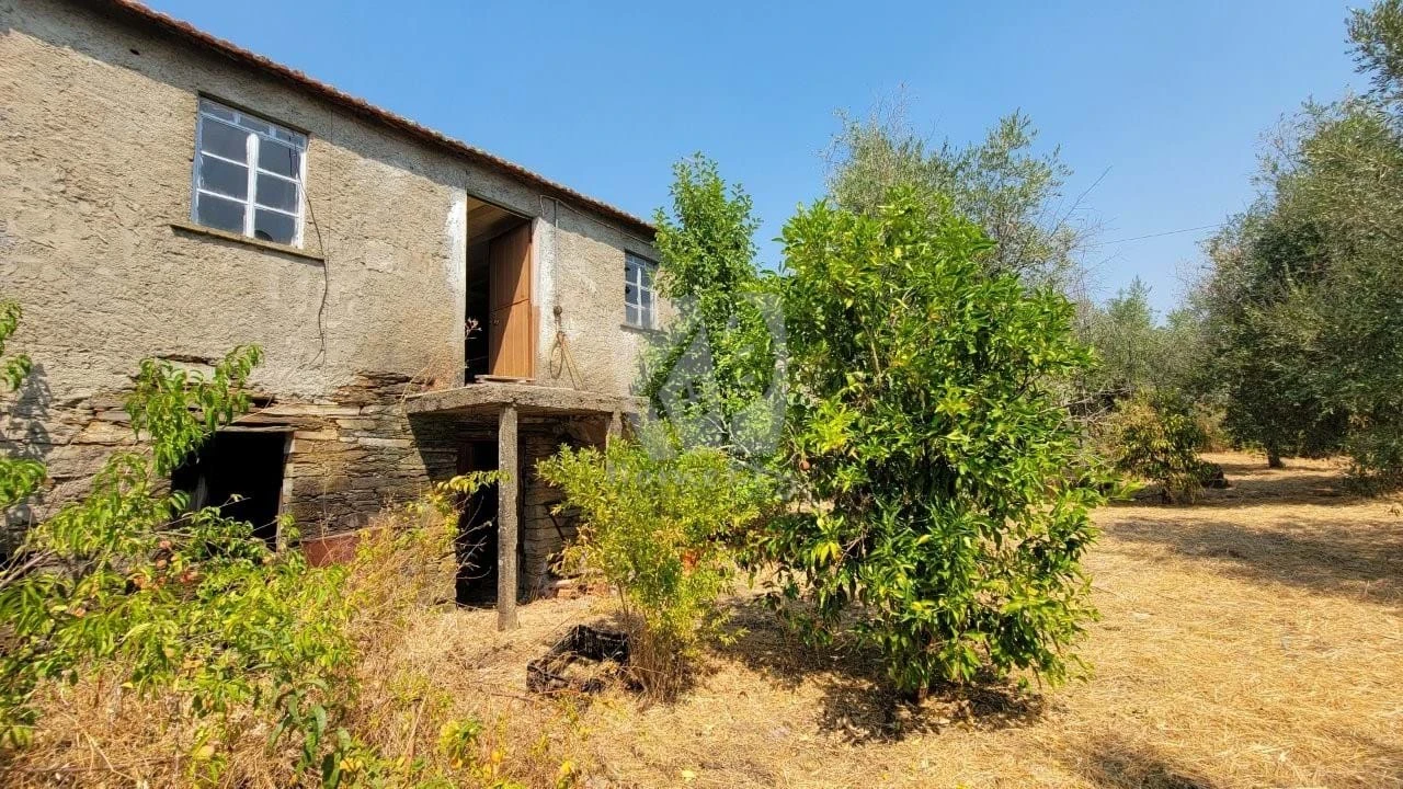 Moradia T3 para Venda em Santo Andre das Tojeiras Foto 2