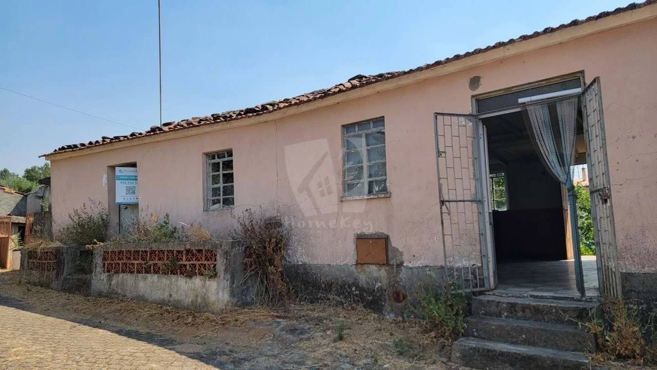 Moradia T3 para Venda em Santo Andre das Tojeiras Foto 3