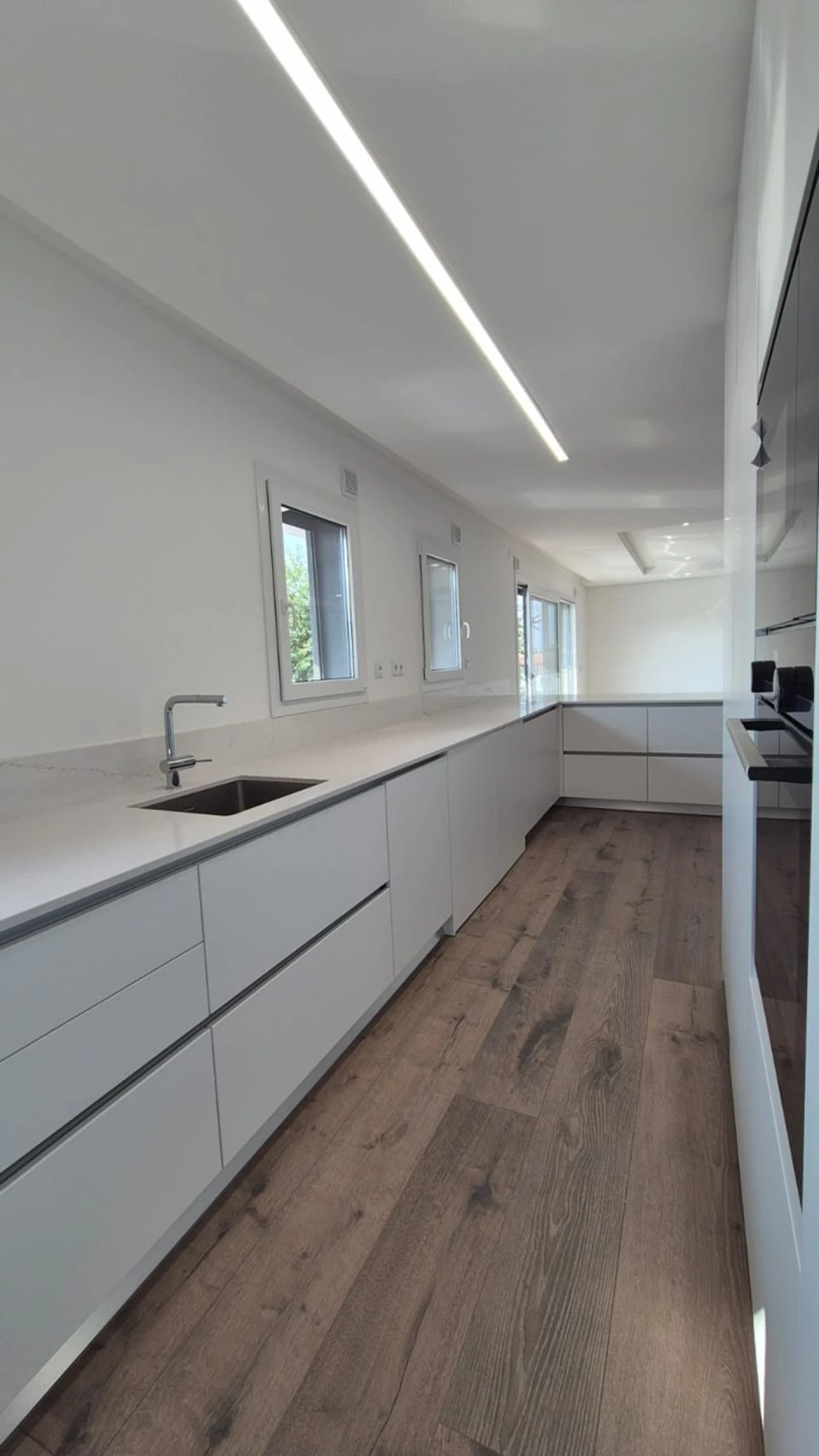 Apartamento T5 para Venda em Laranjeiro e Feijó Foto 25